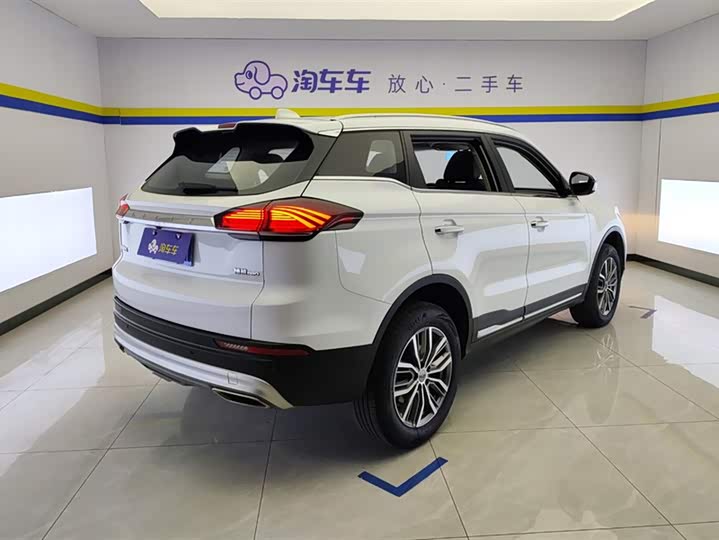 Фото 3 - Geely Atlas