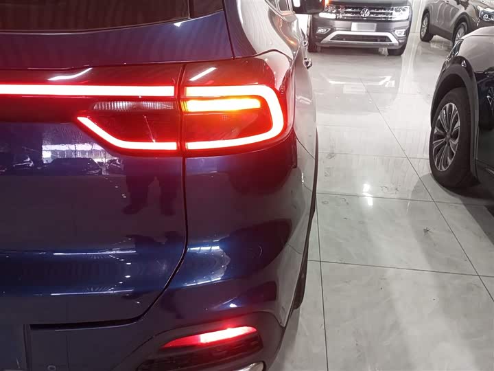 Фото 8 - Chery Tiggo 8