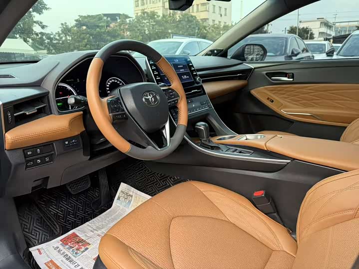 Фото 7 - Toyota Avalon