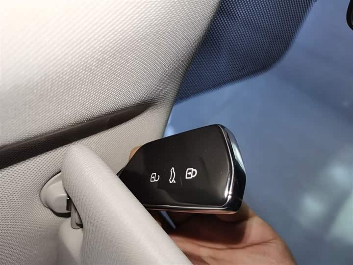 Фото 9 - Volkswagen Tavendor