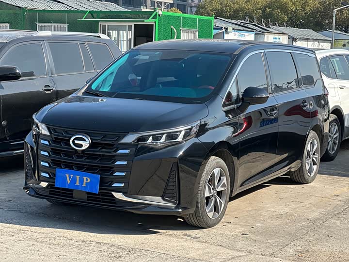 Фото 1 - GAC Trumpchi M6