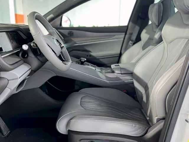 Фото 8 - Denza N7