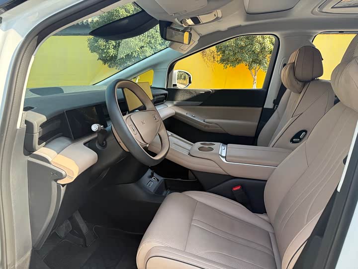 Фото 5 - XPeng X9