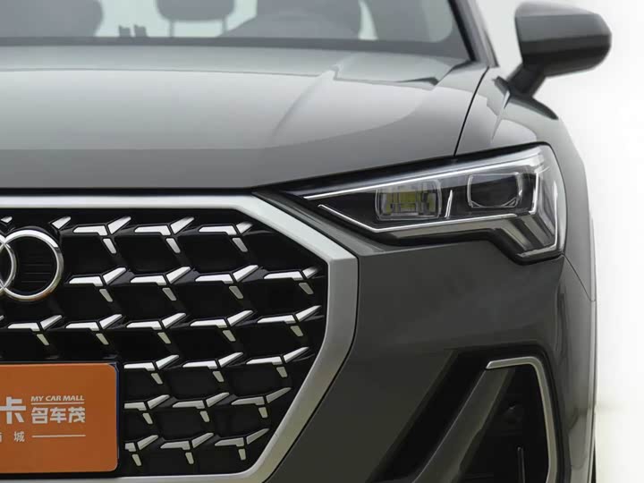 Фото 2 - Audi Q3