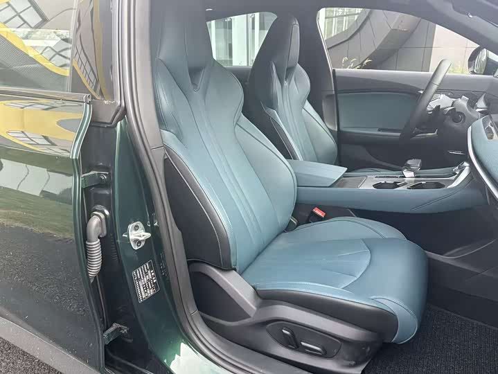 Фото 8 - MG Motor 7