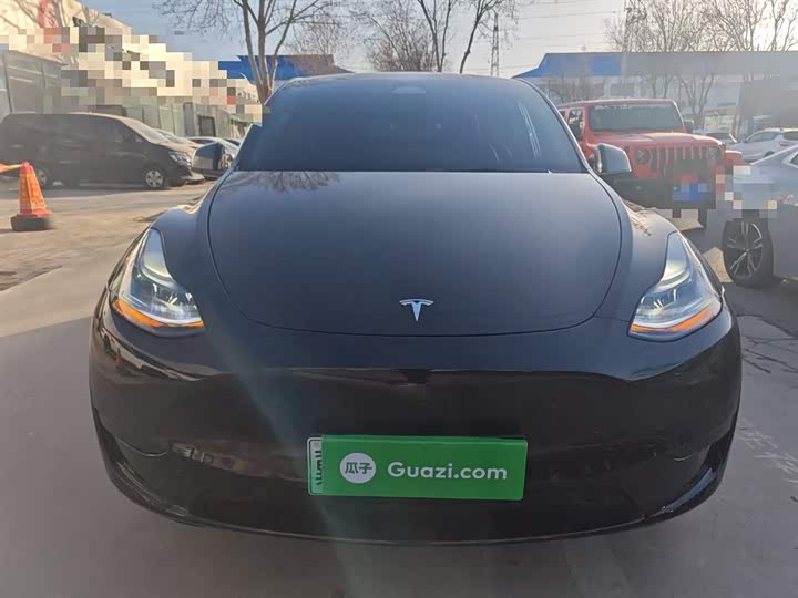Фото 3 - Tesla Model Y