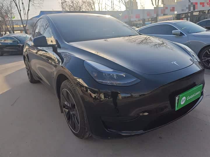 Фото 4 - Tesla Model Y