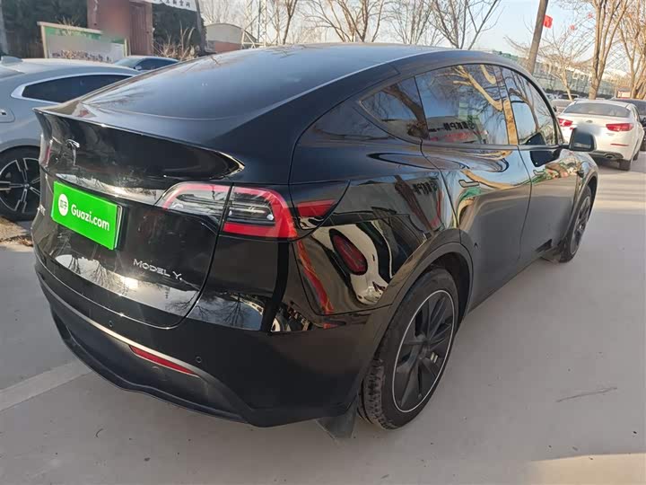 Фото 7 - Tesla Model Y