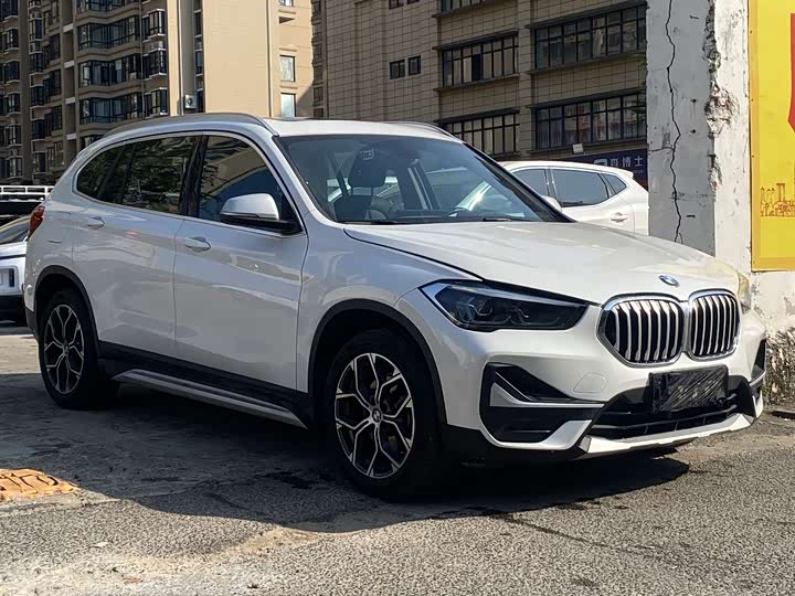 Фото 3 - BMW X1