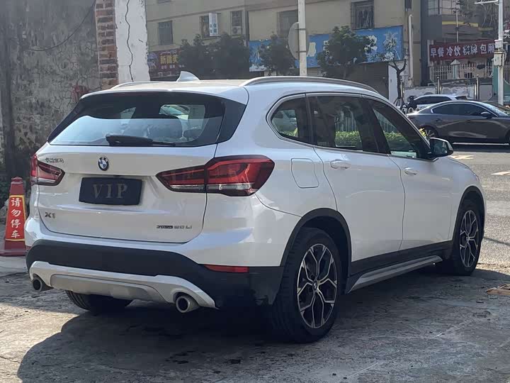 Фото 9 - BMW X1