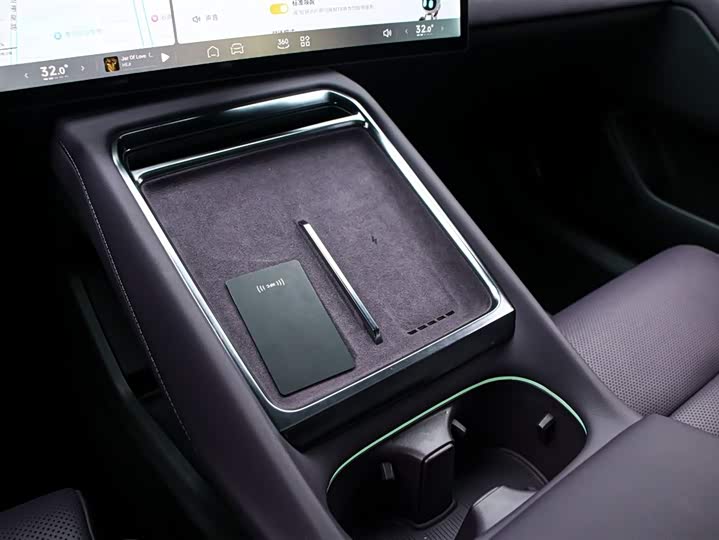 Фото 9 - XPeng P7