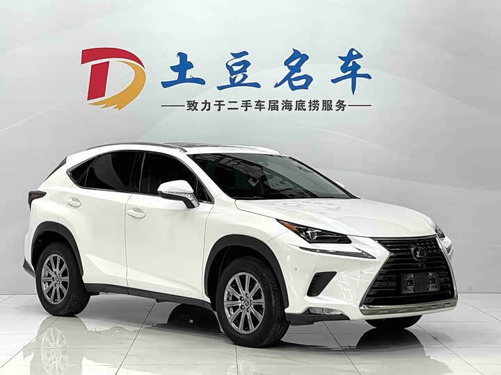 Фото 3 - Lexus NX