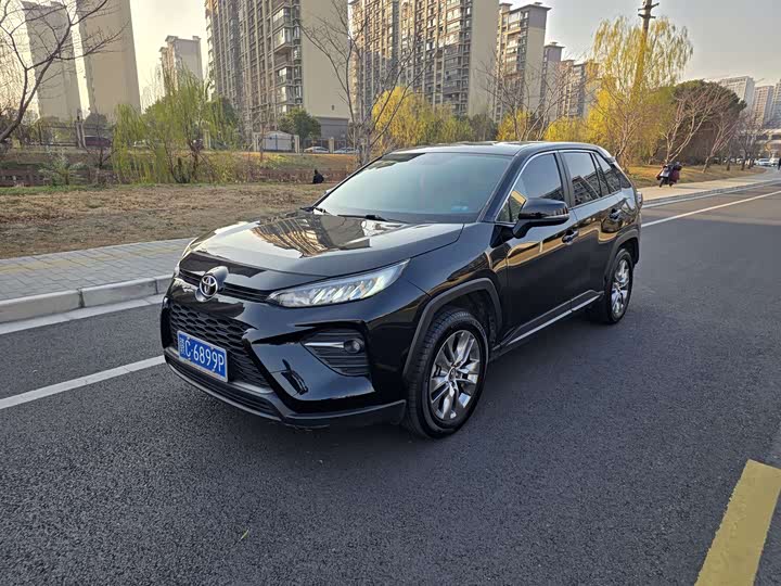 Фото 2 - Toyota Wildlander