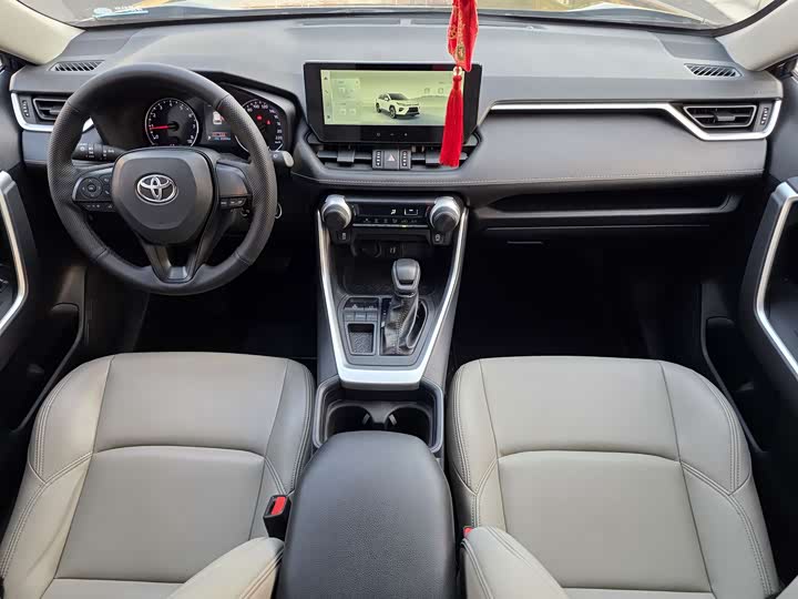 Фото 7 - Toyota Wildlander