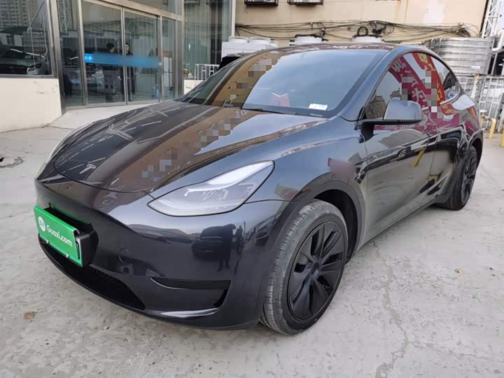 Фото 2 - Tesla Model Y