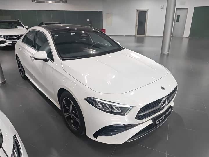 Фото 4 - Mercedes-Benz A-Class