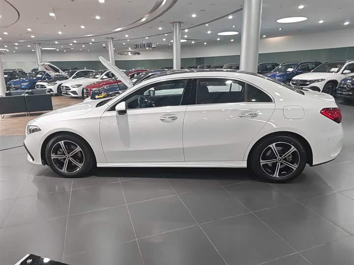 Фото 5 - Mercedes-Benz A-Class