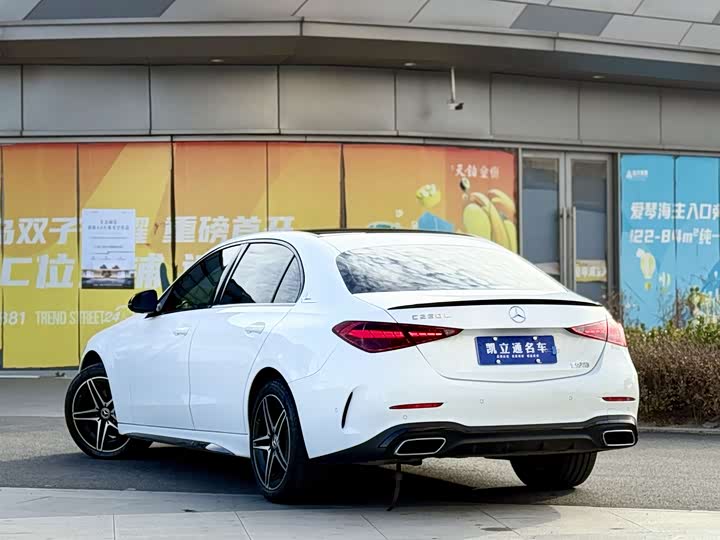 Фото 4 - Mercedes-Benz C-Class