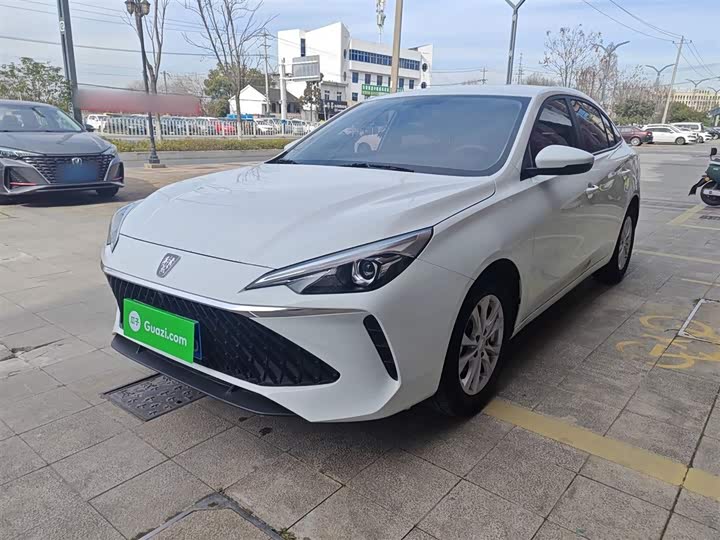Фото 2 - Roewe i5