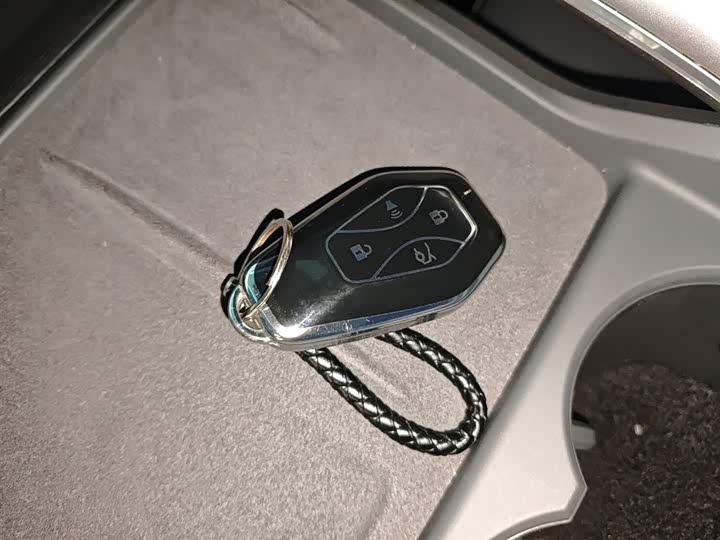 Фото 9 - BAIC Arcfox Alpha S5