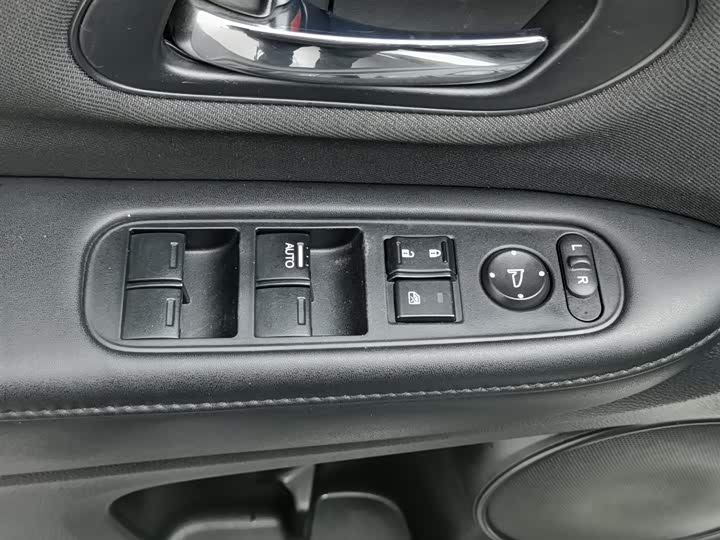 Фото 9 - Honda XR-V