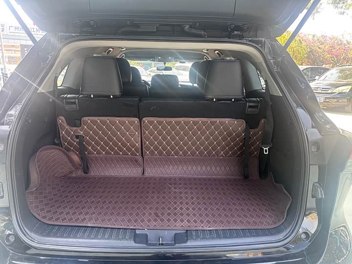 Фото 9 - Toyota Highlander