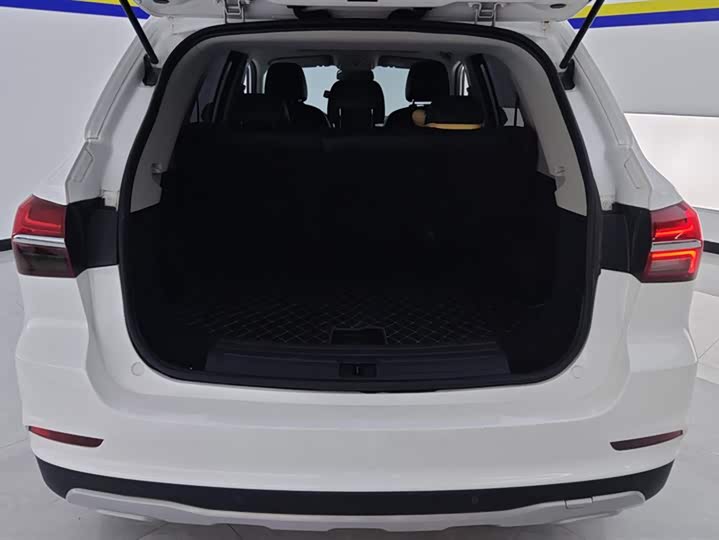 Фото 4 - Roewe RX5