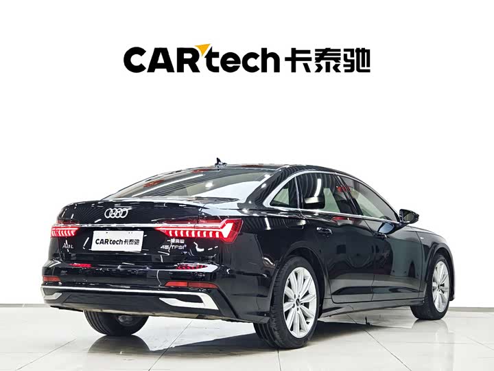 Фото 4 - Audi A6L