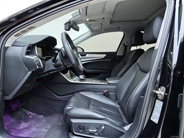 Фото 8 - Audi A6L