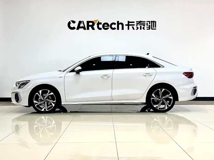 Фото 5 - Audi A3