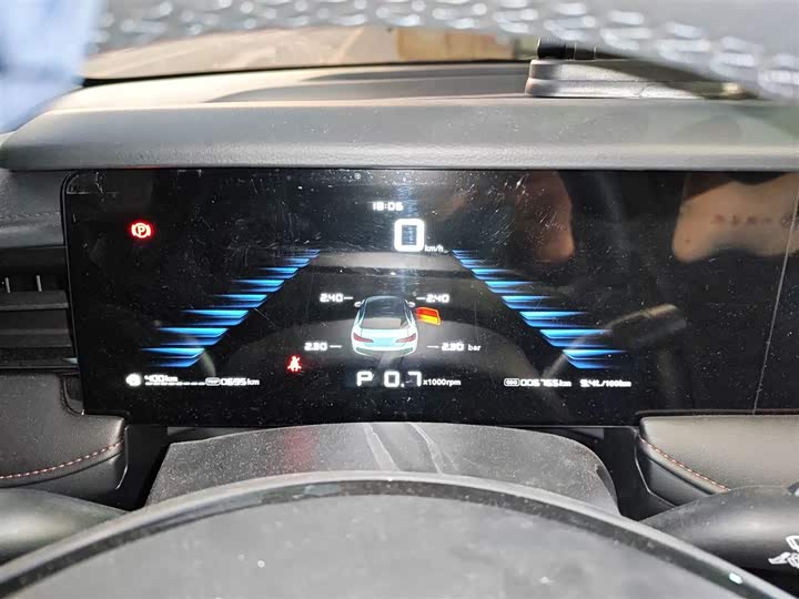 Фото 4 - Roewe i5