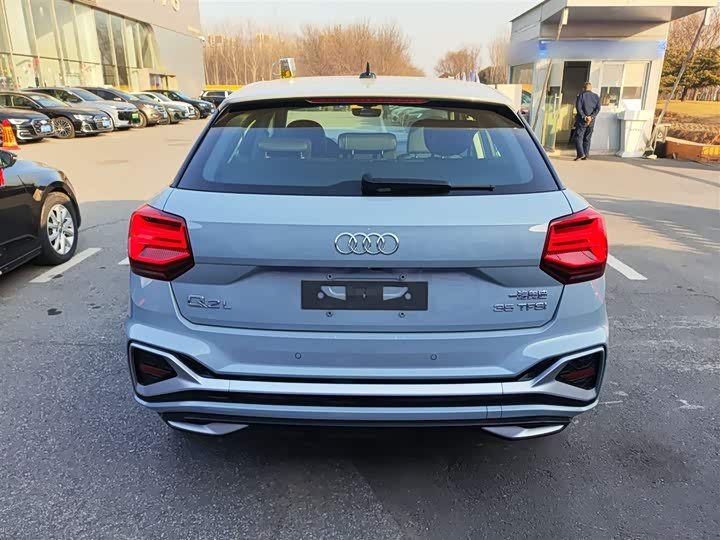 Фото 6 - Audi Q2L