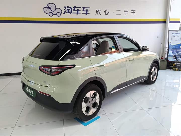 Фото 3 - Geely Galaxy Geome