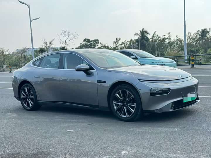 Фото 3 - XPeng P7