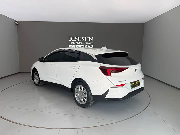 Фото 6 - Buick Velite 6