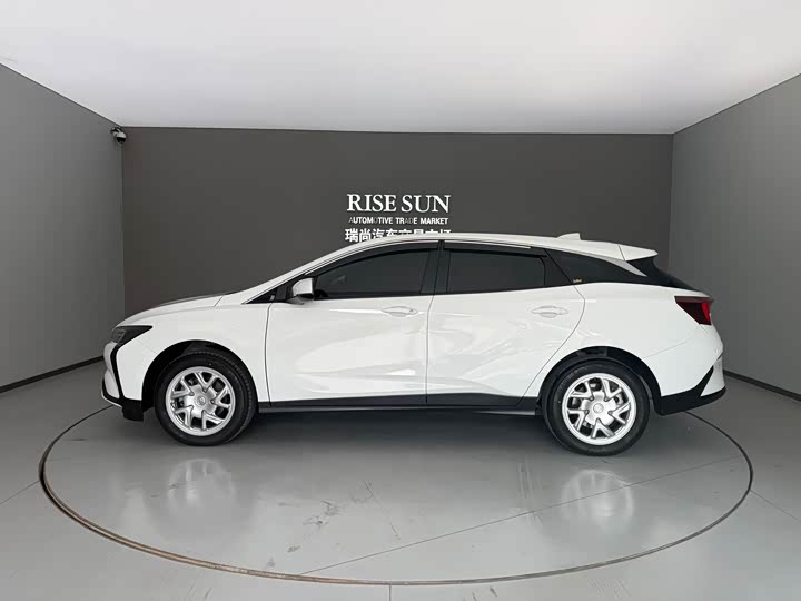 Фото 7 - Buick Velite 6