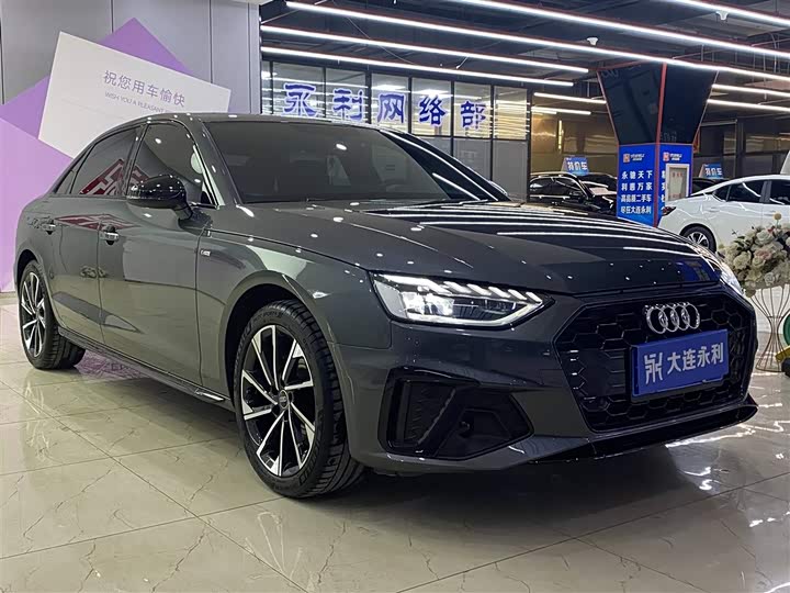 Фото 3 - Audi A4L