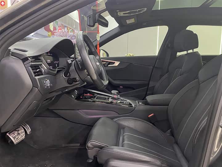 Фото 7 - Audi A4L