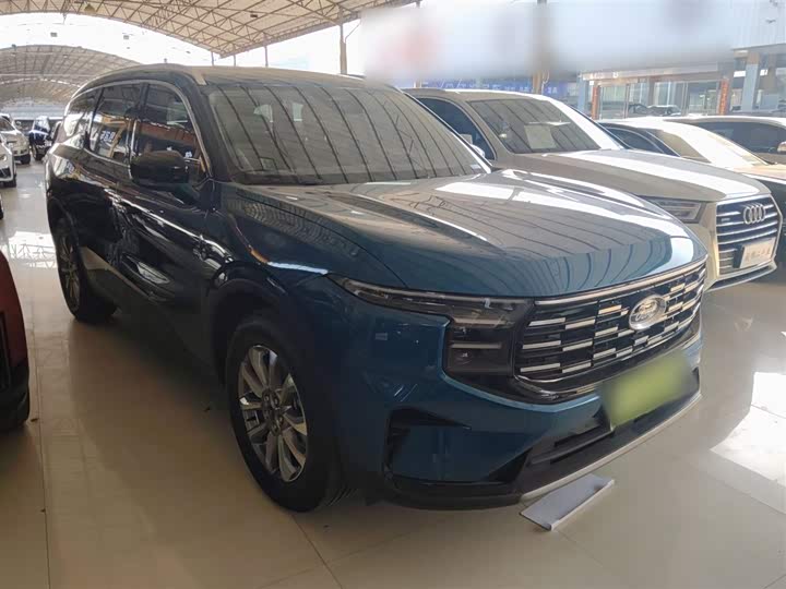 Фото 4 - Ford Edge