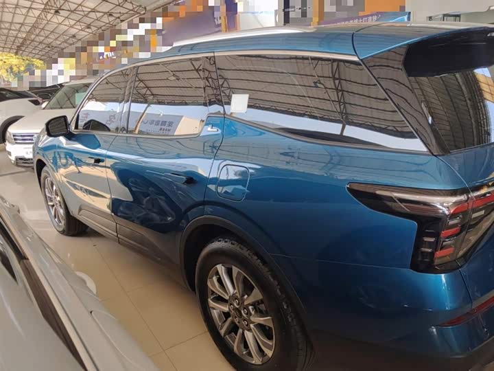 Фото 5 - Ford Edge