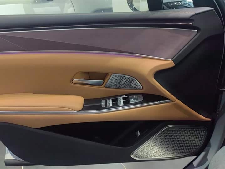 Фото 7 - BYD Han L