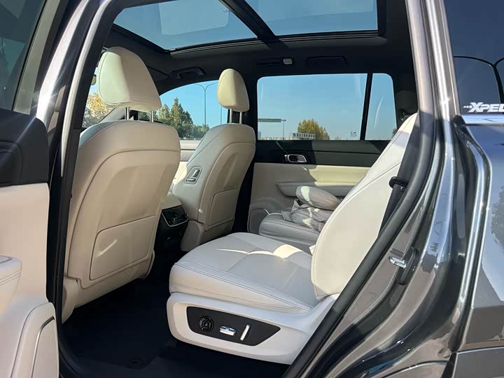 Фото 7 - LiXiang One