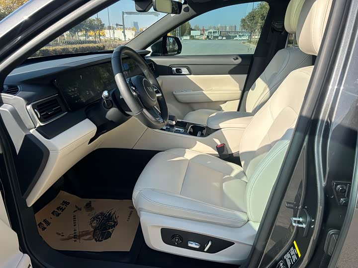 Фото 8 - LiXiang One