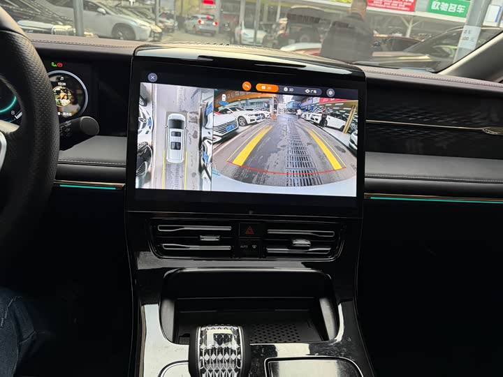 Фото 7 - GAC Trumpchi M8