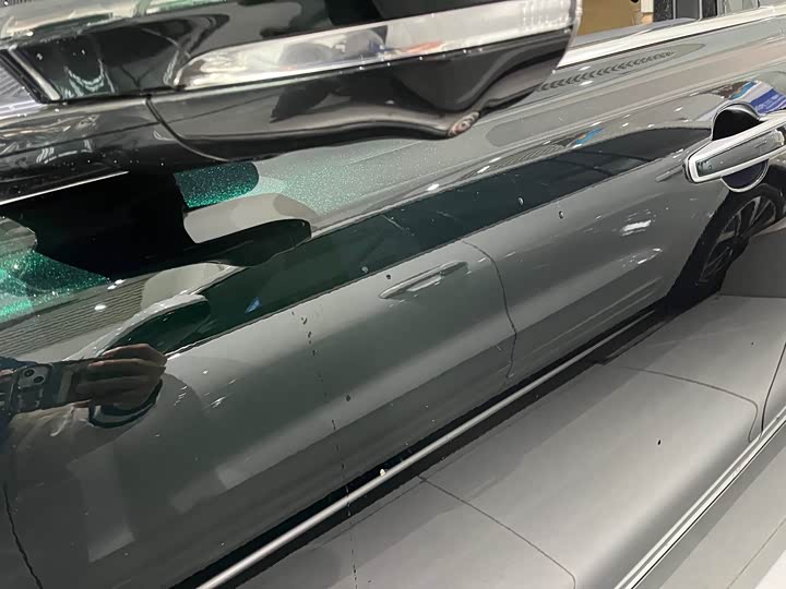 Фото 4 - Jaguar XF L