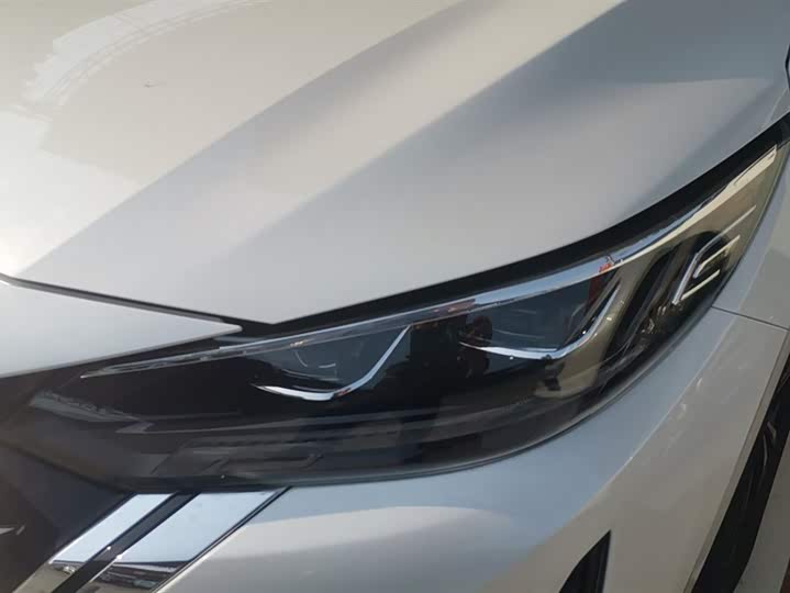 Фото 5 - Nissan Sylphy