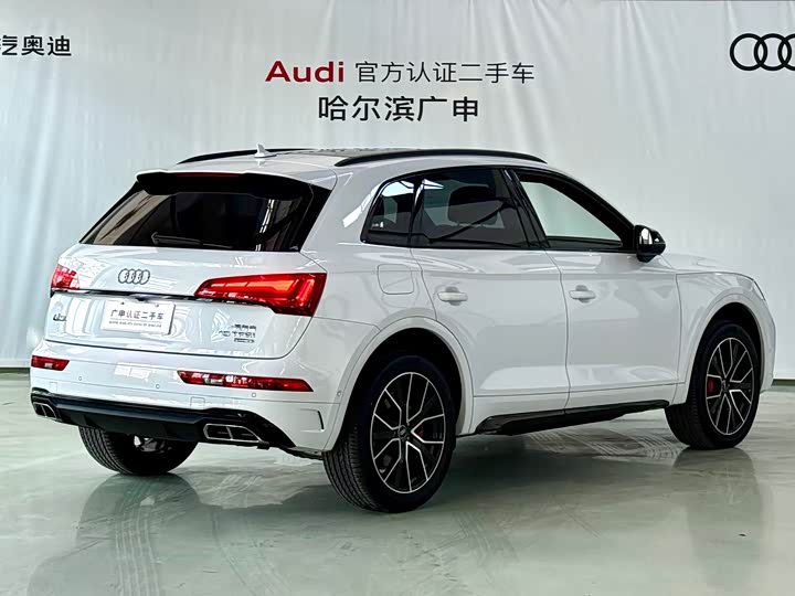 Фото 4 - Audi Q5L