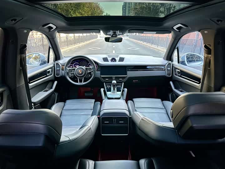 Фото 5 - Porsche Cayenne Hybrid