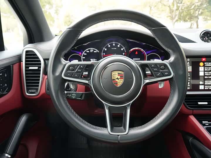 Фото 8 - Porsche Cayenne