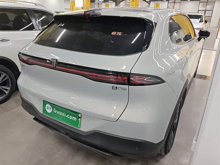 Фото 7 - Changan Deepal S05